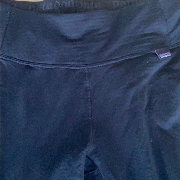 ⭐️Free Pat top L. NWOT Patagonia Capillene mid to heavy base layer in Navy L. - Picture 4 of 5